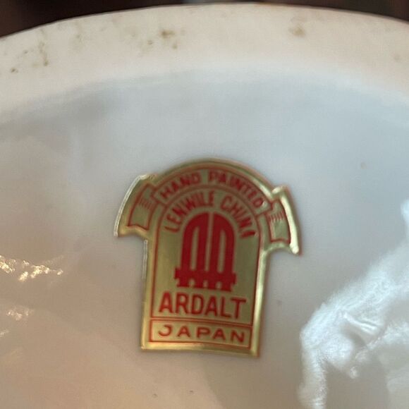 Vintage Young Couple with Geese 11” ARDALT JAPAN LENWILE CHINA  Old Stock NWT!! - Picture 3 of 3